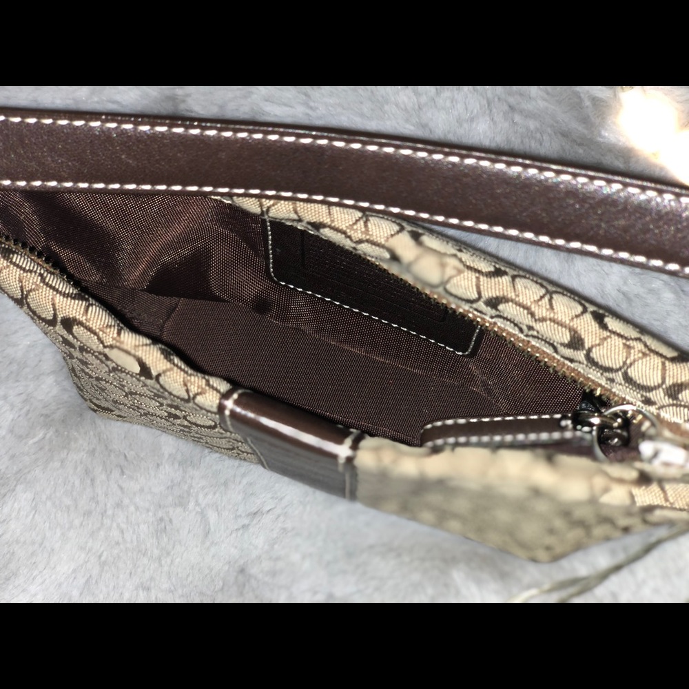 Small Coach Bag *Rare Find* - Picture 4 of 4